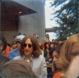 John Lennon: Autograph Signing, May 1975