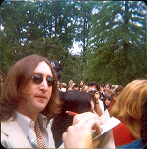 John Lennon: Autograph Signing, May 1975